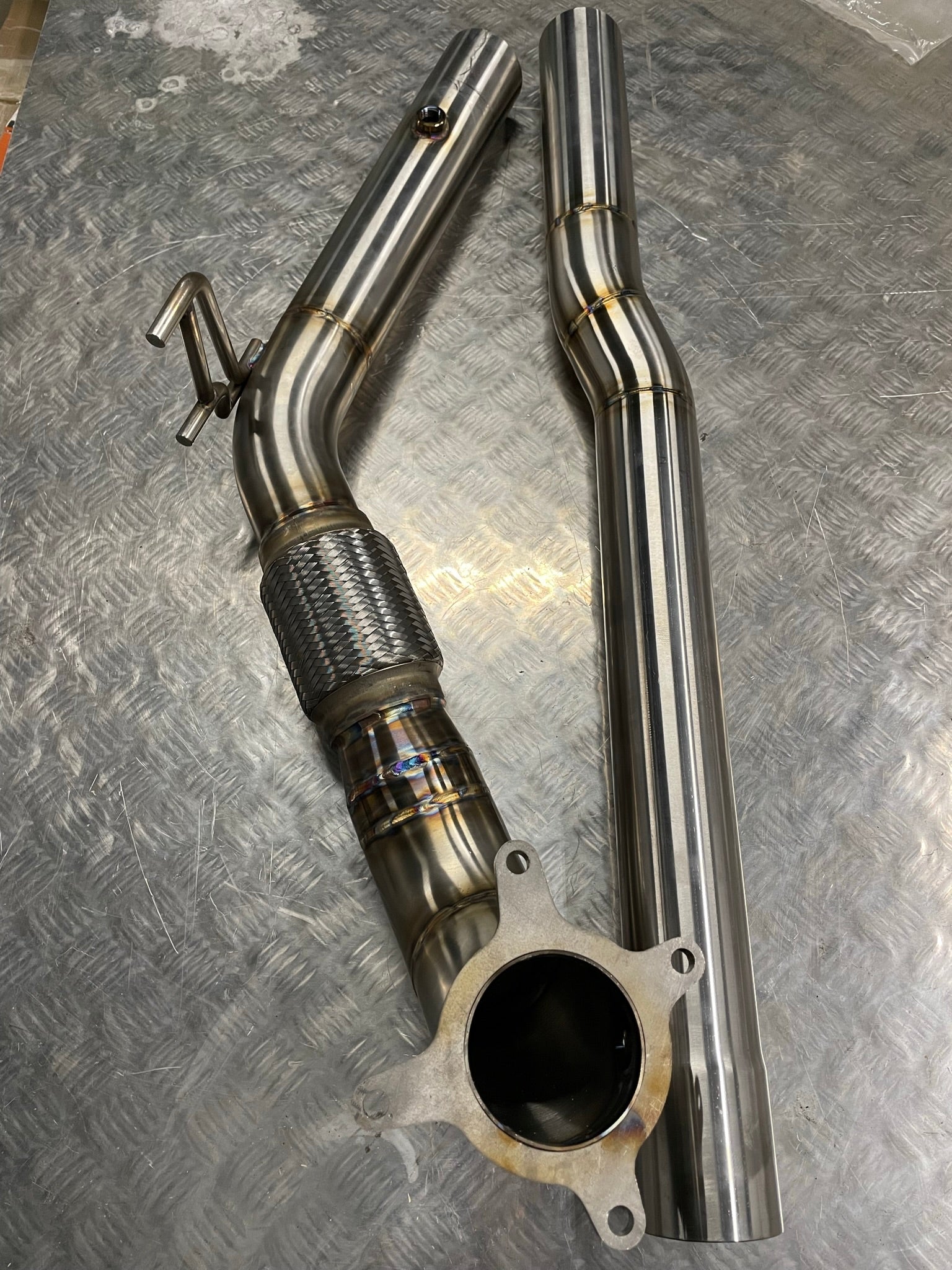 3.5" Decat Downpipe - Audi A3 8P 2.0T FSI Quattro
