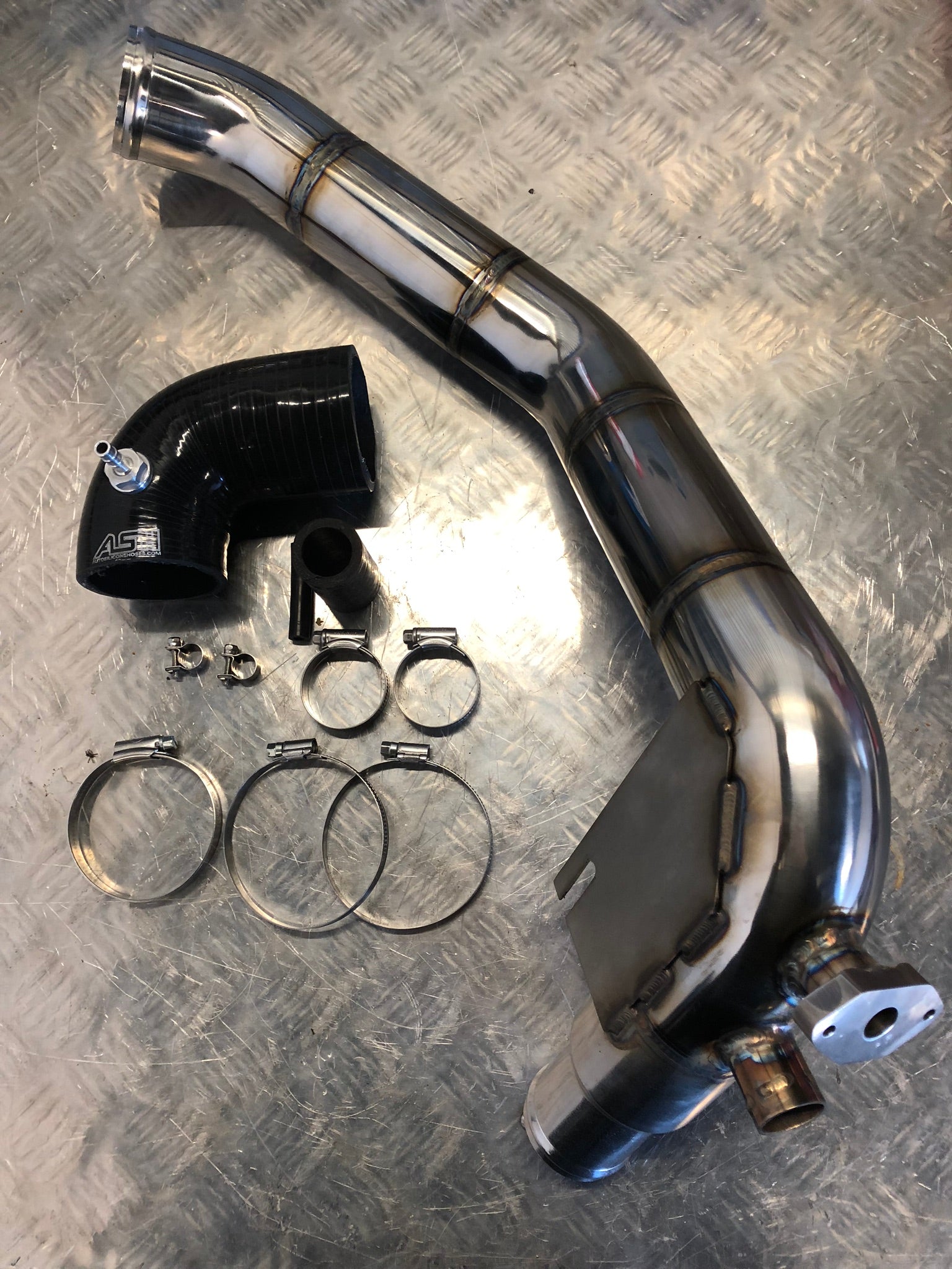 Saab 9-5 Delivery Pipe